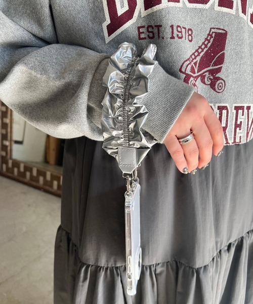 Me%(ミィパーセント)の「【ストラップシート付き】ナイロンシュシュハンドルストラップ 972393(スマホグッズ・レディース・アイボリー/ブラック/シルバー/グレー系その他・FREE)」の21枚目の写真