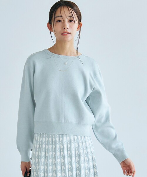 grove（グローブ）の「◆ゴールドボタンが華やか見え！前後2WAYで着回し上手なカーディガン（カーディガン/ボレロ・レディース・オフホワイト/ナチュラル/ブラック/サックスブルー・02/03/05/01/04）」の4枚目の写真