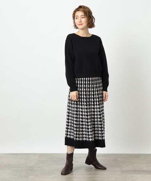 grove（グローブ）の「◆ゴールドボタンが華やか見え！前後2WAYで着回し上手なカーディガン（カーディガン/ボレロ・レディース・オフホワイト/ナチュラル/ブラック/サックスブルー・02/03/05/01/04）」の11枚目の写真