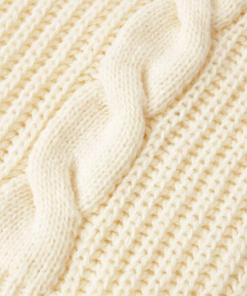 coen（コーエン）の「ボリュームケーブルマフラー（ストール/ショール・レディース・グレー/オフホワイト・FREE）」の5枚目の写真