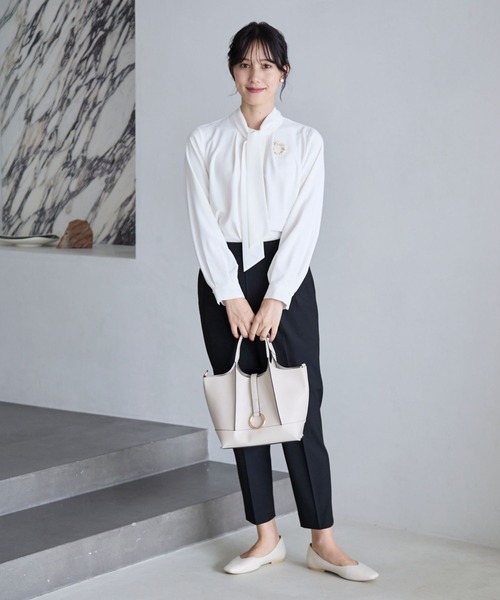 GLOBAL WORK（グローバルワーク）の「お手入れらくらく2WAYボウタイブラウス/970919（シャツ/ブラウス・レディース・ホワイト系その他/ライトブルー/オフホワイト・MEDIUM/LARGE）」の12枚目の写真