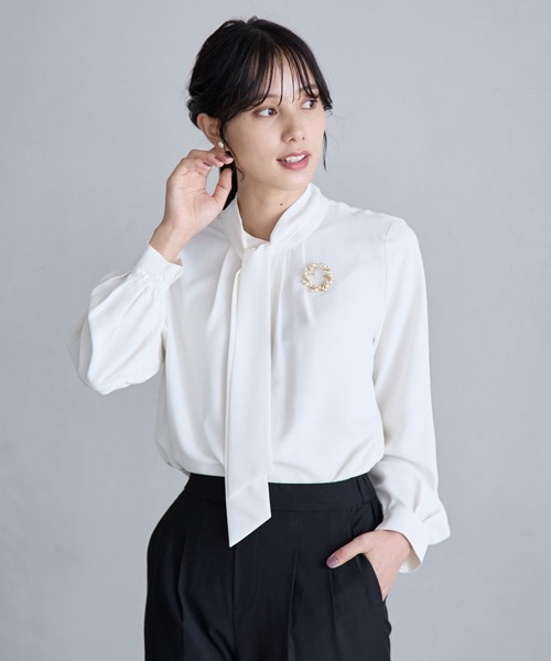 GLOBAL WORK（グローバルワーク）の「お手入れらくらく2WAYボウタイブラウス/970919（シャツ/ブラウス・レディース・ホワイト系その他/ライトブルー/オフホワイト・MEDIUM/LARGE）」の13枚目の写真