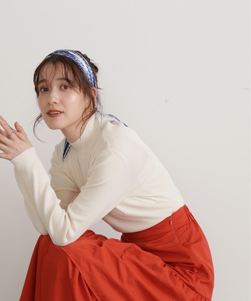 N.（N. Natural Beauty Basic）（エヌエヌナチュラルビューティーベーシック）の「◆総針ボトルネック長袖ニット（Tシャツ/カットソー・レディース・オフホワイト/グリーン/ブラック/パープル・MEDIUM）」の10枚目の写真