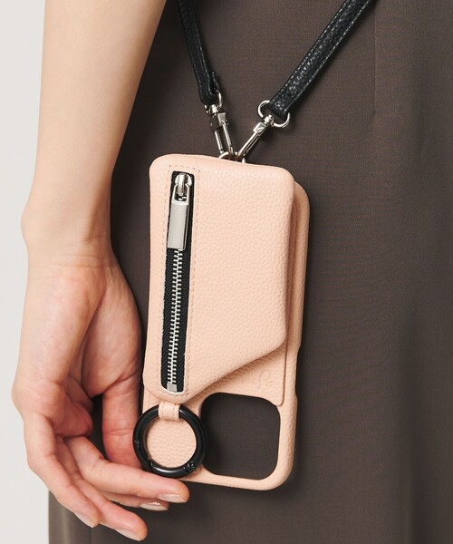 ajew(エジュー)の「<ajew>CADENAS ストラップ iPhone15Proケース(スマホケース/カバー・レディース・ベージュ/ブラック/ライム/ダークブラウン/ライトピンク・FREE)」の5枚目の写真