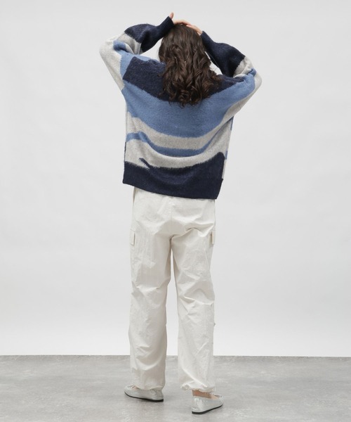 LAKOLE（ラコレ）の「7ゲージジャガードカーディガン / 997045（カーディガン/ボレロ・レディース・ブラウン系その他/パープル系その他/レッド系その他/ブルー系その他・MEDIUM/SMALL）」の13枚目の写真