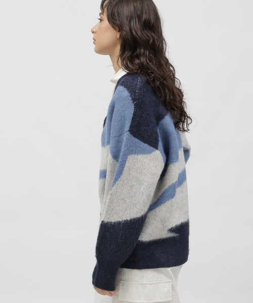 LAKOLE（ラコレ）の「7ゲージジャガードカーディガン / 997045（カーディガン/ボレロ・レディース・ブラウン系その他/パープル系その他/レッド系その他/ブルー系その他・MEDIUM/SMALL）」の14枚目の写真