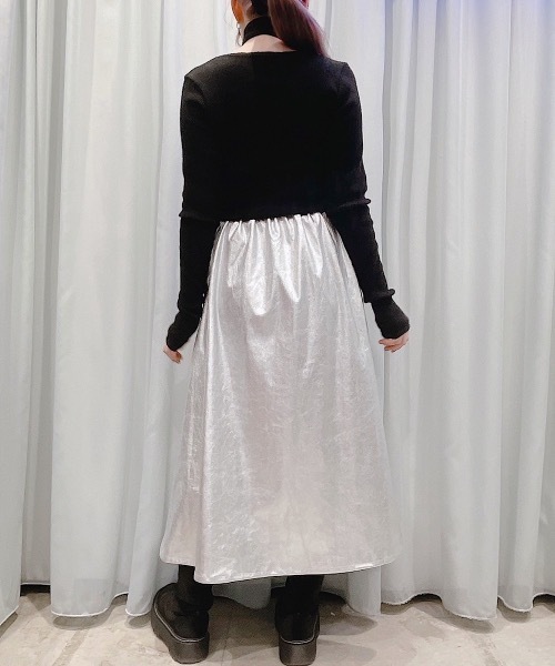 lilLilly(リルリリー)の「メタリックボリュームスカート(スカート・レディース・ブラック/ピンク/シルバー・ONE SIZE)」の5枚目の写真