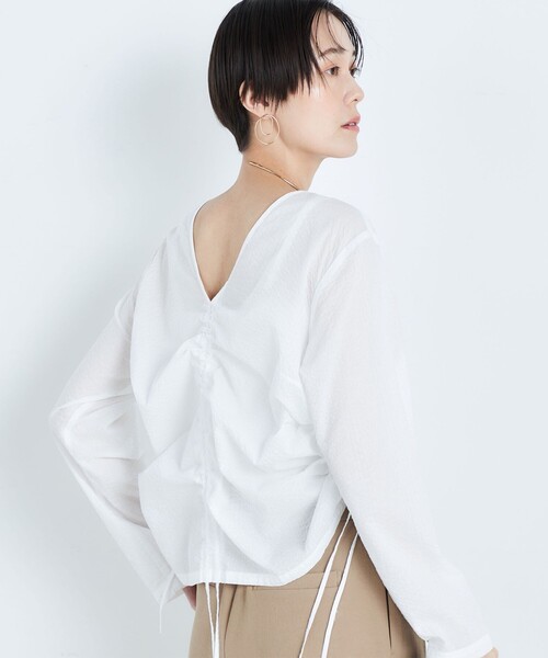 Rie Miller(リエミラー)の「シャーリング2WAYブラウス(シャツ/ブラウス・レディース・グリーン/ブラック/ホワイト・38)」の1枚目の写真