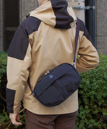 【軽量 多機能ポケット】CL3689 PELI OVAL SHOULDER