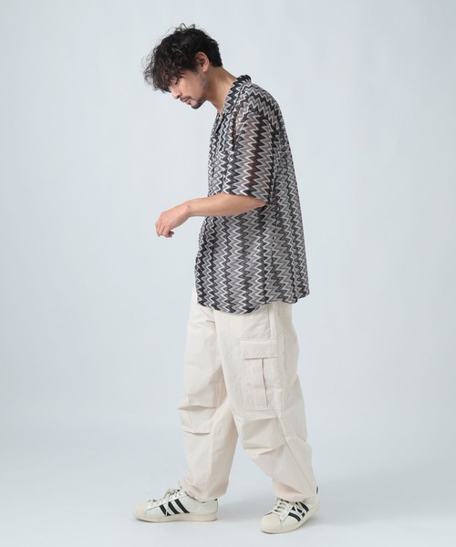 BAYFLOW(ベイフロー)の「ウェーブレースハーフスリーブシャツ(シャツ/ブラウス・メンズ・グレー/イエロー/ベージュ・MEDIUM/LARGE)」の4枚目の写真