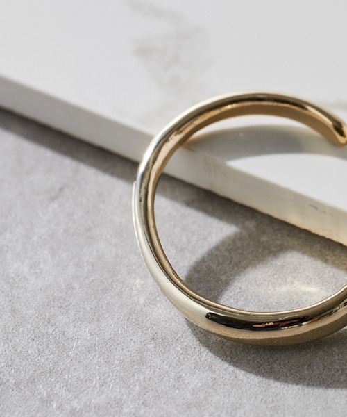 PAPILLONNER（パピヨネ）の「ラウンドオープンバングル（バングル/リストバンド・レディース・ゴールド/シルバー・FREE）」の8枚目の写真