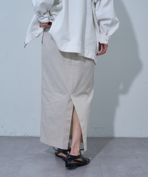 COLONY 2139（コロニートゥーワンスリーナイン）の「カラードIラインスカート（スカート・レディース・ピンク/オフホワイト/ブラック/サックスブルー・SMALL/MEDIUM）」の7枚目の写真