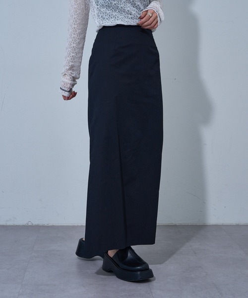 COLONY 2139（コロニートゥーワンスリーナイン）の「カラードIラインスカート（スカート・レディース・ピンク/オフホワイト/ブラック/サックスブルー・SMALL/MEDIUM）」の12枚目の写真