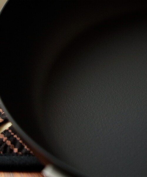 BEAMS JAPAN（ビームス　ジャパン）の「日本洋食器株式会社 / 匠JAPAN マグマプレート フライパン 24㎝（鍋/フライパン・レディース・その他・ONE SIZE）」の8枚目の写真