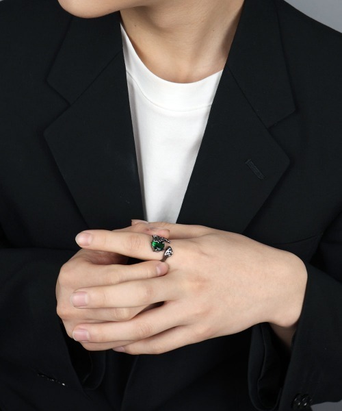 4INT.（フォイント）の「グリーンビジュー リング（リング・メンズ・グリーン・FREE）」の6枚目の写真