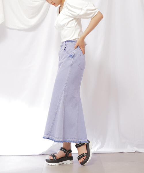 JILL by JILL STUART（ジルバイジルスチュアート）の「◇リメイク風マーメイドロングデニムスカート（デニムスカート・レディース・ブルー/パープル・MEDIUM/SMALL）」の5枚目の写真