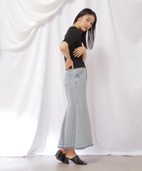 JILL by JILL STUART（ジルバイジルスチュアート）の「◇リメイク風マーメイドロングデニムスカート（デニムスカート・レディース・ブルー/パープル・MEDIUM/SMALL）」の16枚目の写真