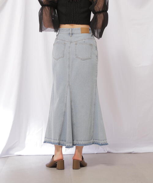 JILL by JILL STUART（ジルバイジルスチュアート）の「◇リメイク風マーメイドロングデニムスカート（デニムスカート・レディース・ブルー/パープル・MEDIUM/SMALL）」の20枚目の写真