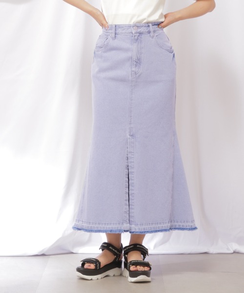 JILL by JILL STUART（ジルバイジルスチュアート）の「◇リメイク風マーメイドロングデニムスカート（デニムスカート・レディース・ブルー/パープル・MEDIUM/SMALL）」の2枚目の写真