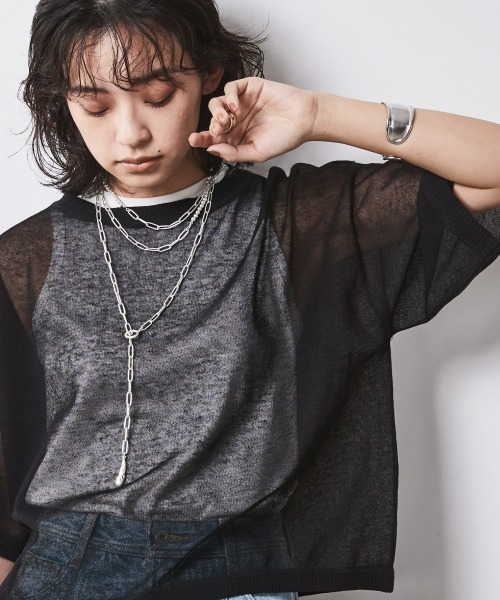 CHIC STYLE（シックスタイル）の「＜大きいサイズ＞シアーニットトップス シックスタイル（ニット/セーター・レディース・ブラック/オフホワイト・L/LL/3L/4L/5L）」の2枚目の写真