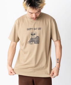 5.6oz HAPPY DAY OFF Tee