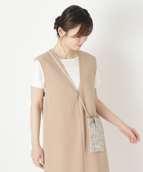 LAURA ASHLEY(ローラアシュレイ)の「【カードポケット付き/GIFTにおすすめ】ミニショルダー(ショルダーバッグ・レディース・グレー系/ブルー系・00)」の5枚目の写真