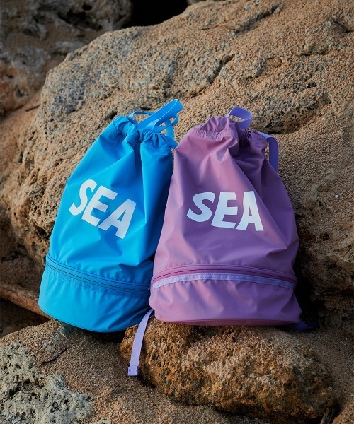 Smoothy（スムージー）の「SMOOTHY ×WDS_POOL BAG / スムージー プールバッグ（バックパック/リュック・キッズ・カーキ/パープル/ブラック/サックスブルー・FREE）」の6枚目の写真