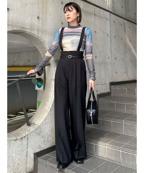 MURUA（ムルーア）の「【SET UP対応】フェイクレザーベルトサスペンダーパンツ（その他パンツ・レディース・ブルー/グレー/ブラック・2/1）」の10枚目の写真