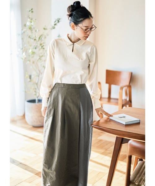 and myera(アンド マイラ)の「and myera 長袖ポロTトップス(ポロシャツ・レディース・ベージュ/ネイビー/アイボリー・X-LARGE/LARGE/MEDIUM/SMALL)」の6枚目の写真