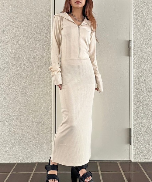 EGOIST（エゴイスト）の「フロントジップリブフーディワンピース（ワンピース・レディース・ブラック/ベージュ/ホワイト・FREE）」の2枚目の写真