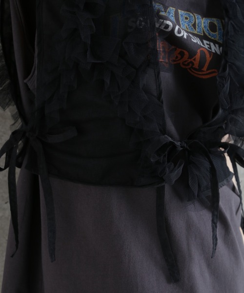 CHIGNON(シニヨン)の「(CHIGNON)フリルチュールベスト(ベスト・レディース・カーキ/ブラック・FREE)」の14枚目の写真