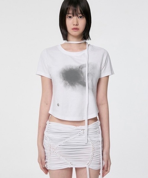 【セール】韓国ブランド FLAREUP フレアアップ Vanish Tie Scarf T-Shirt リボン タイ スカーフ 半袖トップス ロゴT プリントT Tシャツ クロップド 短丈トップス 韓国ファッション ストリートファッション テック系ファッション バレエコア（Tシャツ/カットソー）｜FLAREUP（フレアアップ）