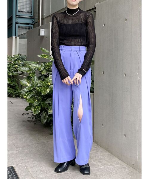 MURUA（ムルーア）の「フロントオープンワイドパンツ（その他パンツ・レディース・パープル/ブラック・1/2）」の8枚目の写真