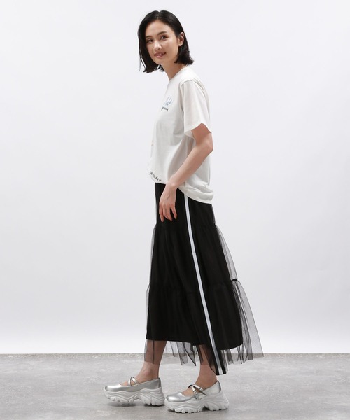 LAKOLE（ラコレ）の「ラフタッチランダムロゴT / 136061（Tシャツ/カットソー・レディース・ベージュ/チャコール/オフホワイト・SMALL/MEDIUM）」の20枚目の写真