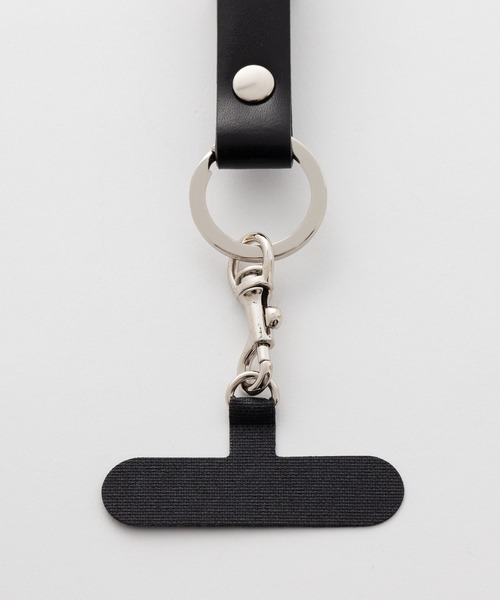 TOGA（トーガ）の「Leather phone handle strap（スマホグッズ・メンズ・ブラック・FREE）」の7枚目の写真