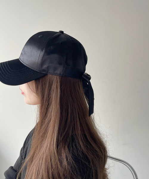 バックリボンサテンオーバーフィットベースボールキャップ