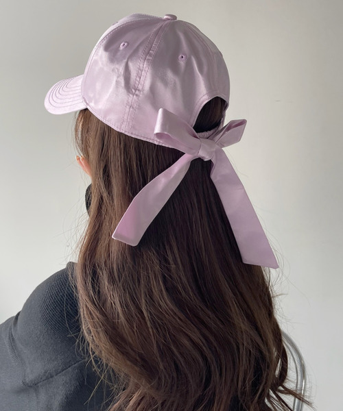 バックリボンサテンオーバーフィットベースボールキャップ