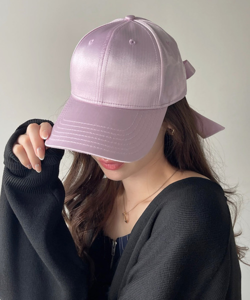 バックリボンサテンオーバーフィットベースボールキャップ