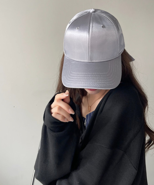 バックリボンサテンオーバーフィットベースボールキャップ