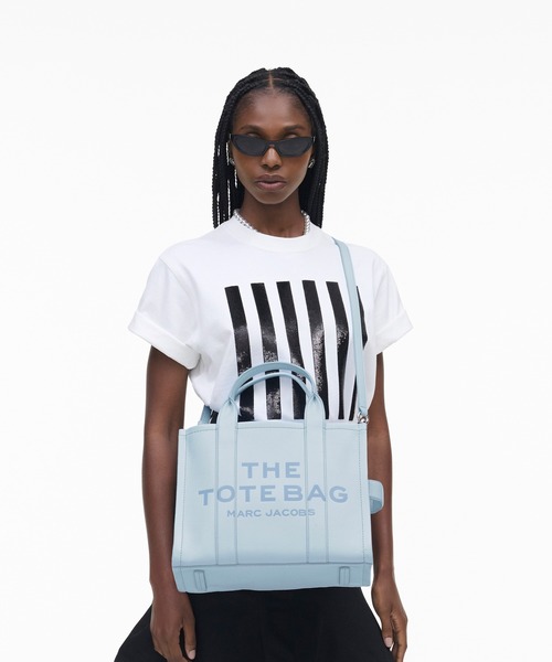 MARC JACOBS（マークジェイコブス）の「THE LEATHER MEDIUM TOTE BAG/ザ レザー ミディアム トートバッグ（トートバッグ・レディース・ライトピンク/ライトブルー・ONE SIZE）」の17枚目の写真