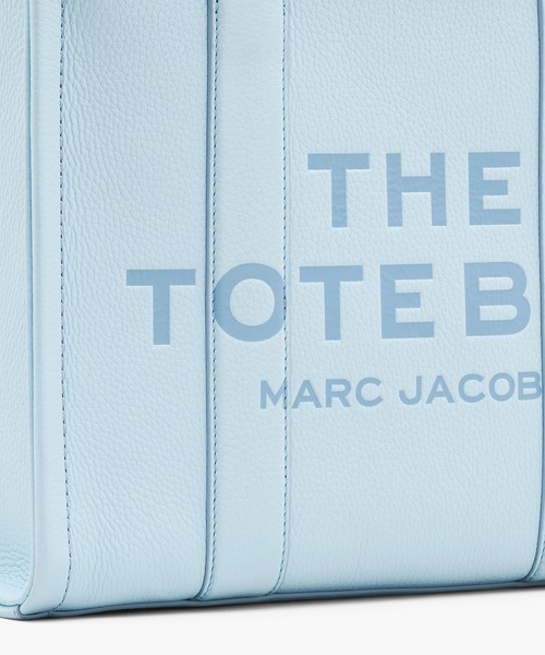 MARC JACOBS（マークジェイコブス）の「THE LEATHER MEDIUM TOTE BAG/ザ レザー ミディアム トートバッグ（トートバッグ・レディース・ライトピンク/ライトブルー・ONE SIZE）」の11枚目の写真