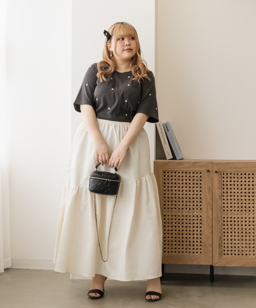 CLETTE(クレット)の「ハート刺繍プルオーバー(Tシャツ/カットソー・レディース・ブラック/チャコールグレー/オフホワイト・3L/LL/4L)」の16枚目の写真