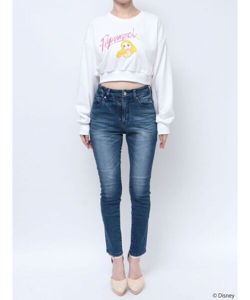 RESEXXY（リゼクシー）の「【ディズニーコレクション】クロップドルーズスウェット（スウェット・レディース・ホワイト/ラベンダー・FREE）」の12枚目の写真