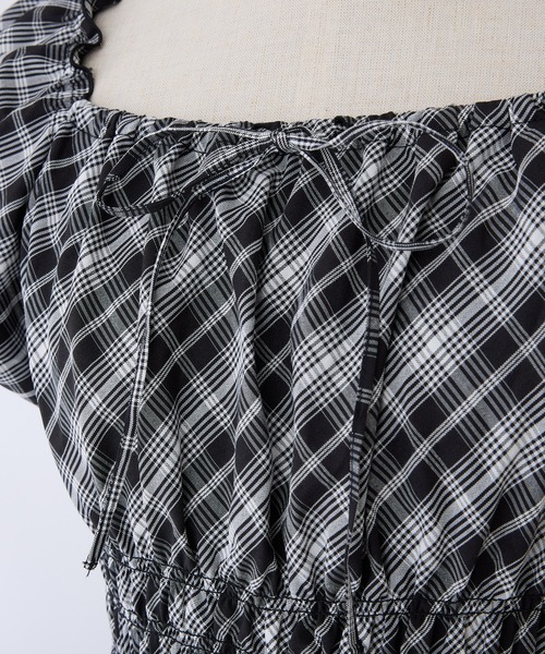 one after another NICE CLAUP（ワンアフターアナザーナイスクラップ）の「【新色追加】スタイルアップシャーリングワンピース（ワンピース・レディース・レッド/アイボリー/ブラック系その他/ブラウン系その他・SMALL/MEDIUM）」の8枚目の写真