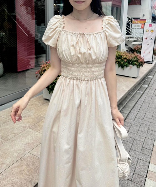 one after another NICE CLAUP（ワンアフターアナザーナイスクラップ）の「【新色追加】スタイルアップシャーリングワンピース（ワンピース・レディース・レッド/アイボリー/ブラック系その他/ブラウン系その他・SMALL/MEDIUM）」の5枚目の写真