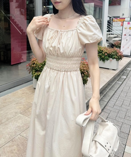 one after another NICE CLAUP（ワンアフターアナザーナイスクラップ）の「【新色追加】スタイルアップシャーリングワンピース（ワンピース・レディース・レッド/アイボリー/ブラック系その他/ブラウン系その他・SMALL/MEDIUM）」の16枚目の写真