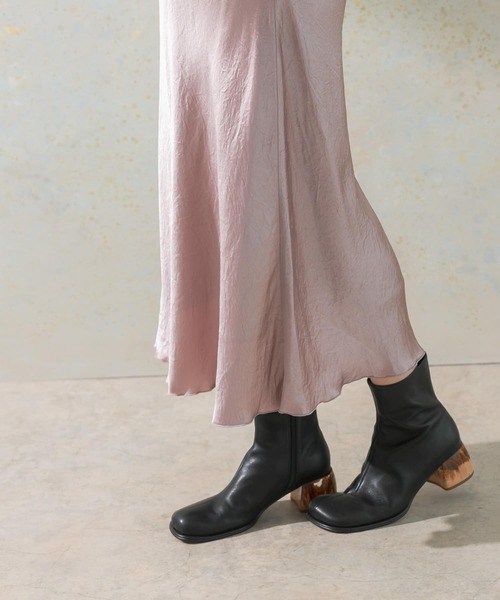 URBAN RESEARCH ROSSO WOMEN（アーバンリサーチ　ロッソ）の「サテンバイアススカート（スカート・レディース・アイボリー/ピンク系その他・FREE）」の21枚目の写真