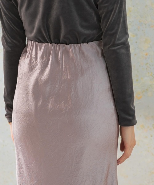 URBAN RESEARCH ROSSO WOMEN（アーバンリサーチ　ロッソ）の「サテンバイアススカート（スカート・レディース・アイボリー/ピンク系その他・FREE）」の22枚目の写真