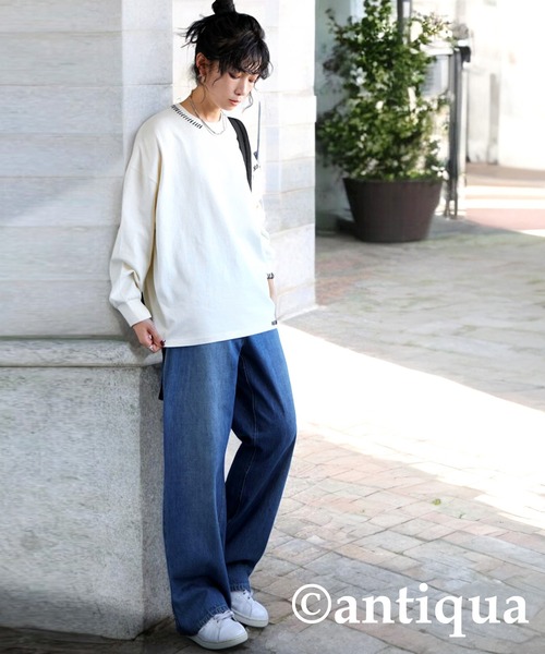 antiqua(アンティカ)の「ハンドステッチデザインロンT(Tシャツ/カットソー・レディース・スミクロ/ブルー/アイボリー・R/P)」の4枚目の写真