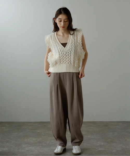 MINERTE（ミネルテ）の「【MINERTE】fringe bulky knit vest / フリンジバルキーニットベスト（ベスト・レディース・ブラック/アイボリー/グレー・FREE）」の21枚目の写真